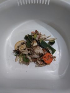 生ゴミを乾燥させた後